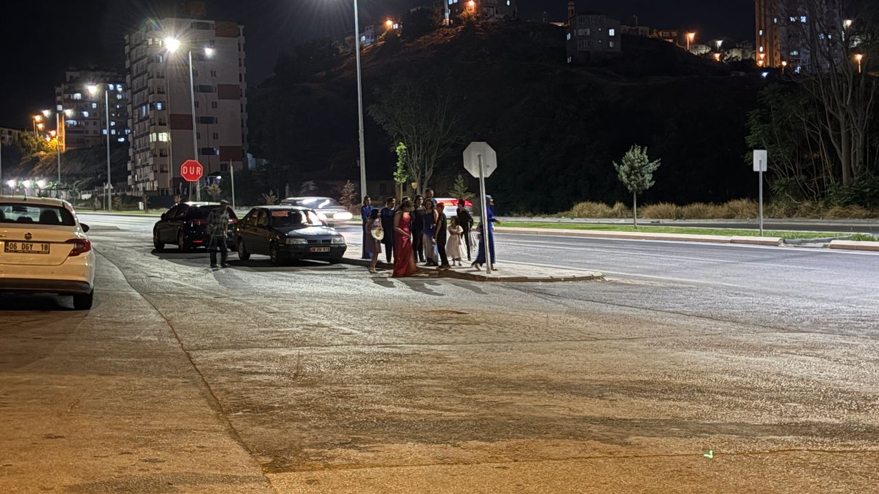 Düğünde çıkan bıçaklı kavgada 1 kişi yaralandı