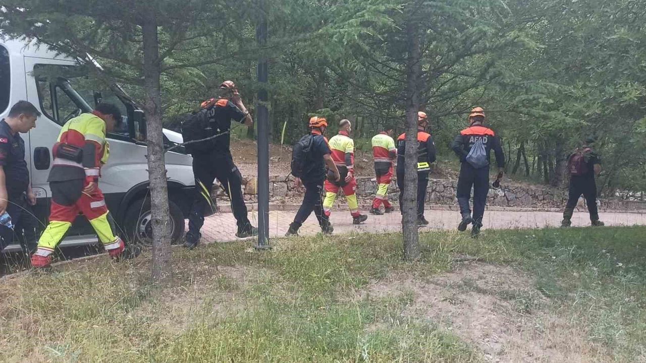 Kayıp kadını arama çalışmaları devam ediyor