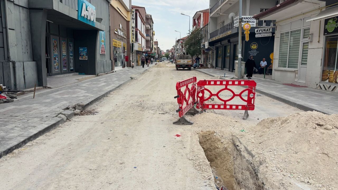Yerköy'de yenileme çalışmaları sürüyor