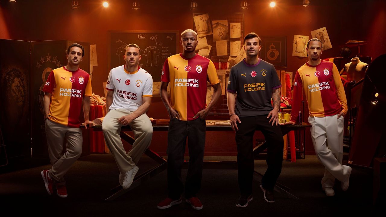 Son şampiyon Galatasaray yeni sezon formalarını tanıttı