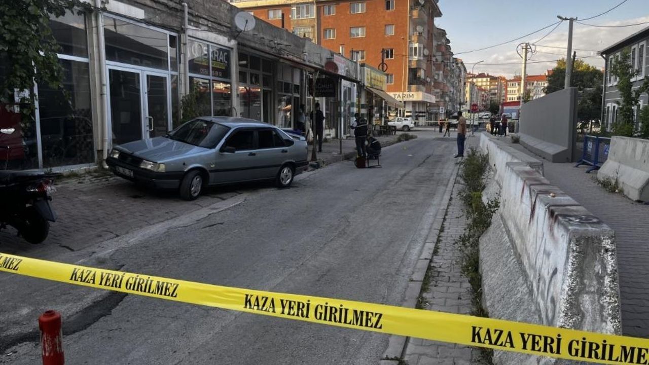 Kıraathanede silahlar çekildi: 4 yaralı