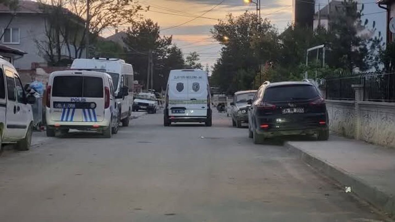 Komşuların park kavgası kanlı bitti