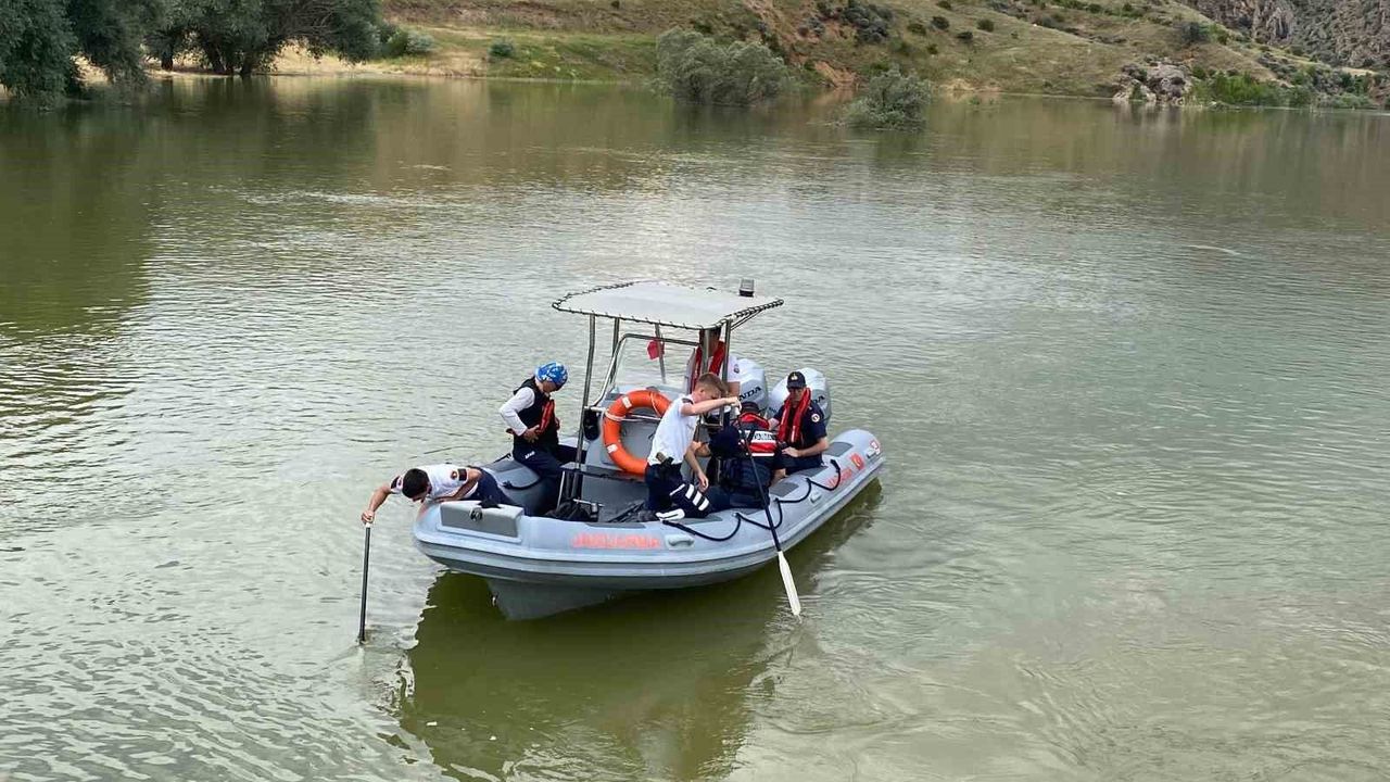 Çocuğunu kurtarmak için giden babanın cansız bedeni bulundu