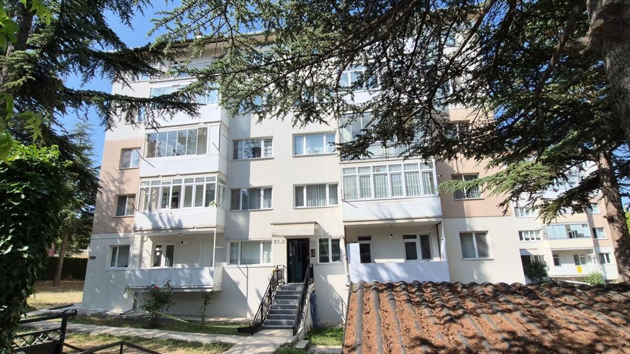 4'üncü kattan düşen kişi öldü