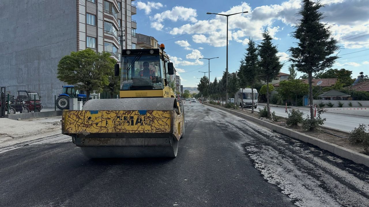 Yerköy'de çevre düzenleme ve yol çalışması