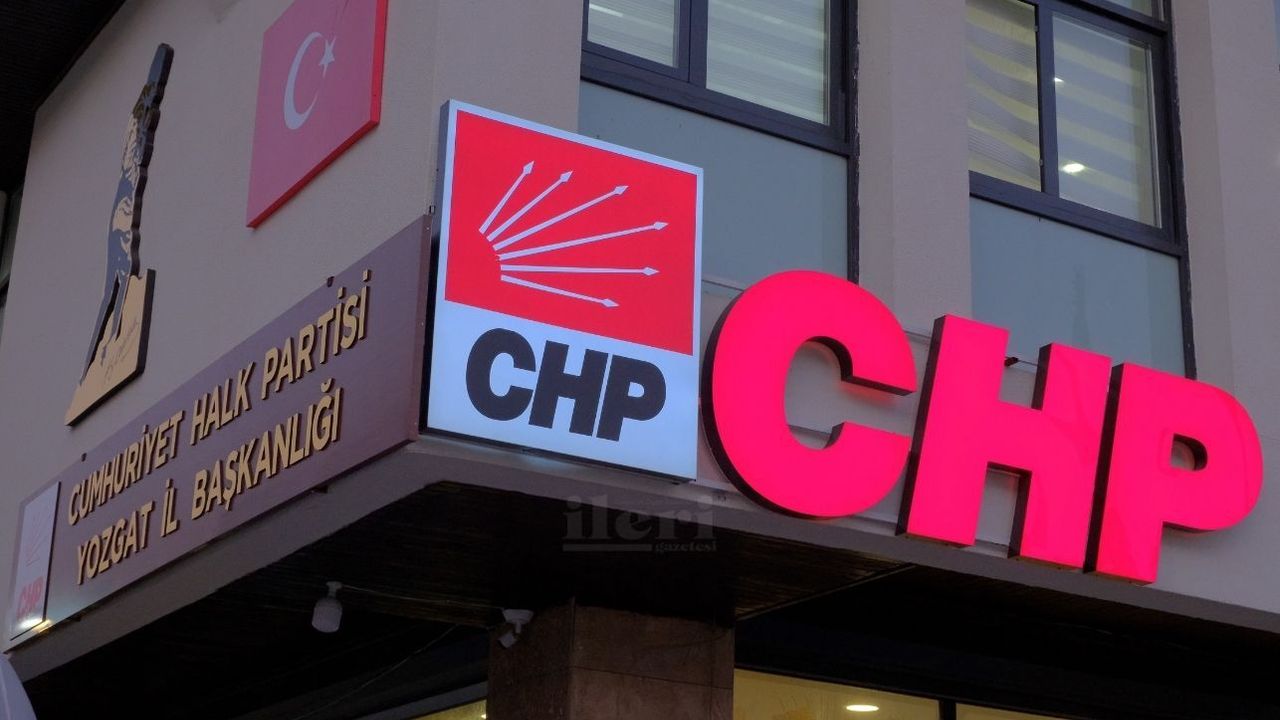 CHP'de 7 il başkanı ve yönetimi görevden alındı
