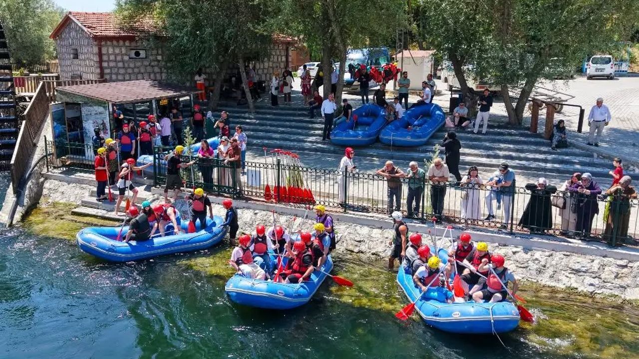 Ankara Yozgatlı Dernekler Federasyonu'na bağlı dernek temsilcileri ve Yozgatlılar Çekerek'te ağırlandı