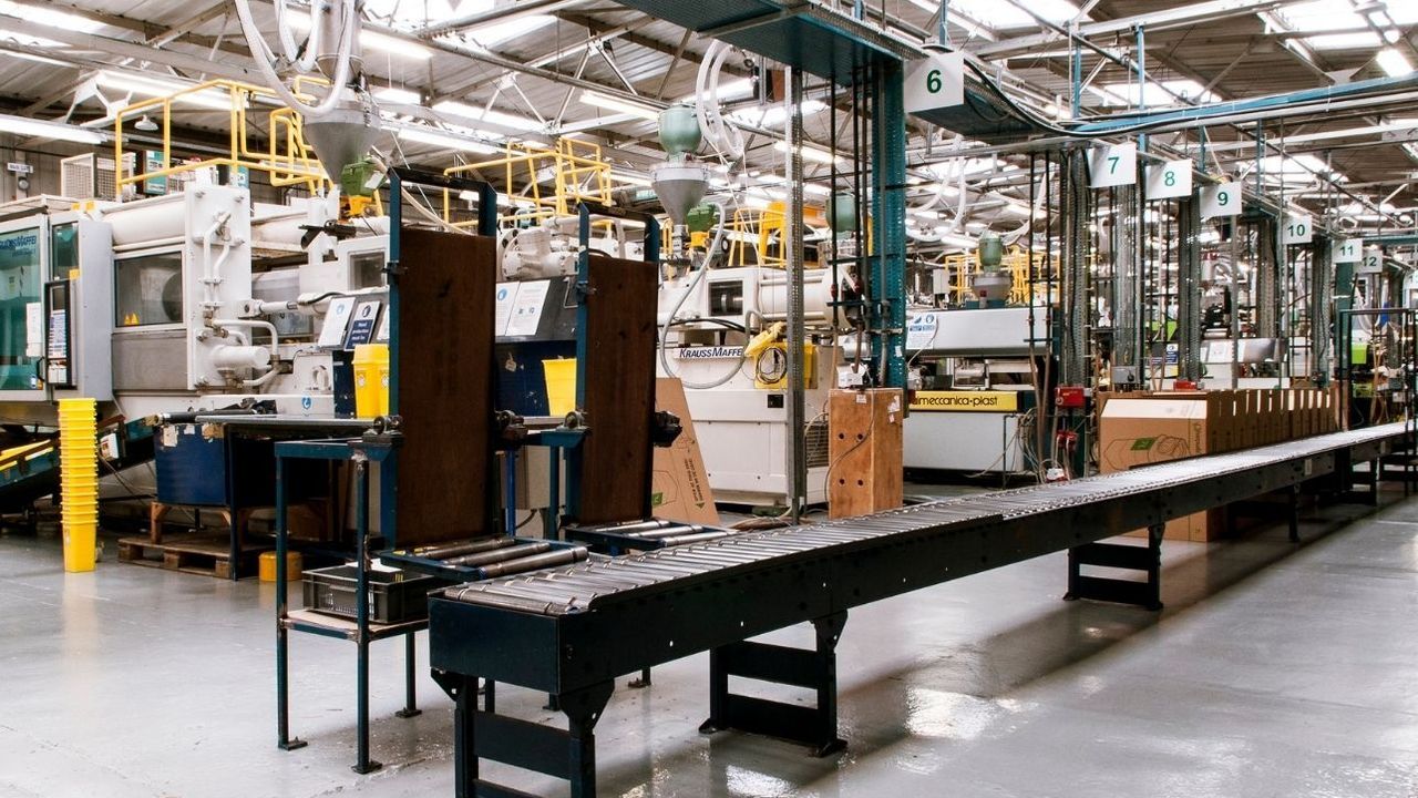 Otomotiv devinden 50 bin kişilik yeni işten çıkarma hazırlığı
