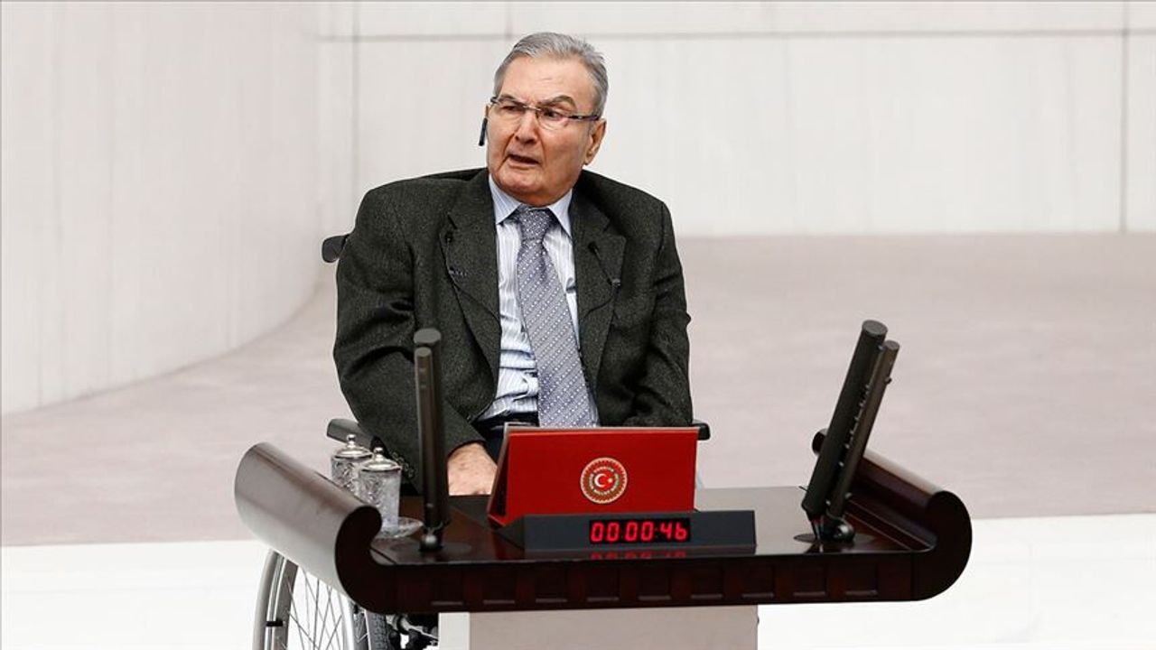 Deniz Baykal kimdir? Kaç yaşında vefat etti, eşi kimdir? Aslen nereli?