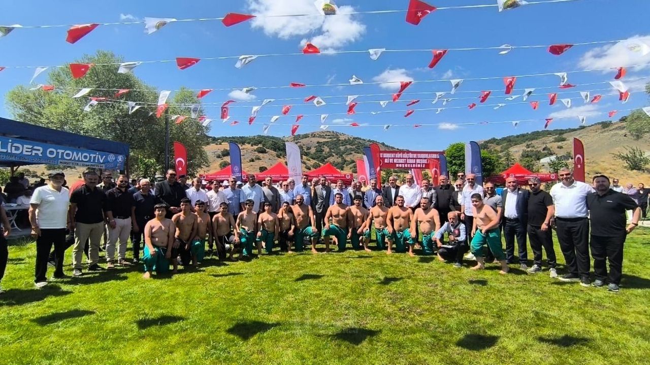 2027 Yıldızlar Güreş Şampiyonası Yozgat Derbent köyüne emanet