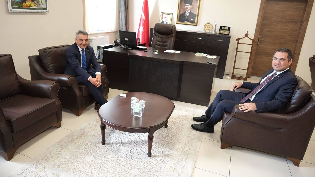 Vali Özkan'dan Yeni Vali Yardımcılarına hayırlı olsun ziyareti
