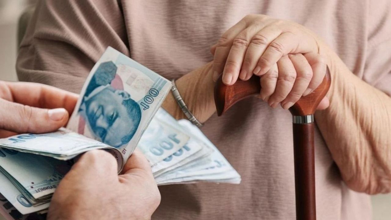 Emeklilere yönelik banka kampanyaları güncellendi: Ek ödemeler öne çıkıyor