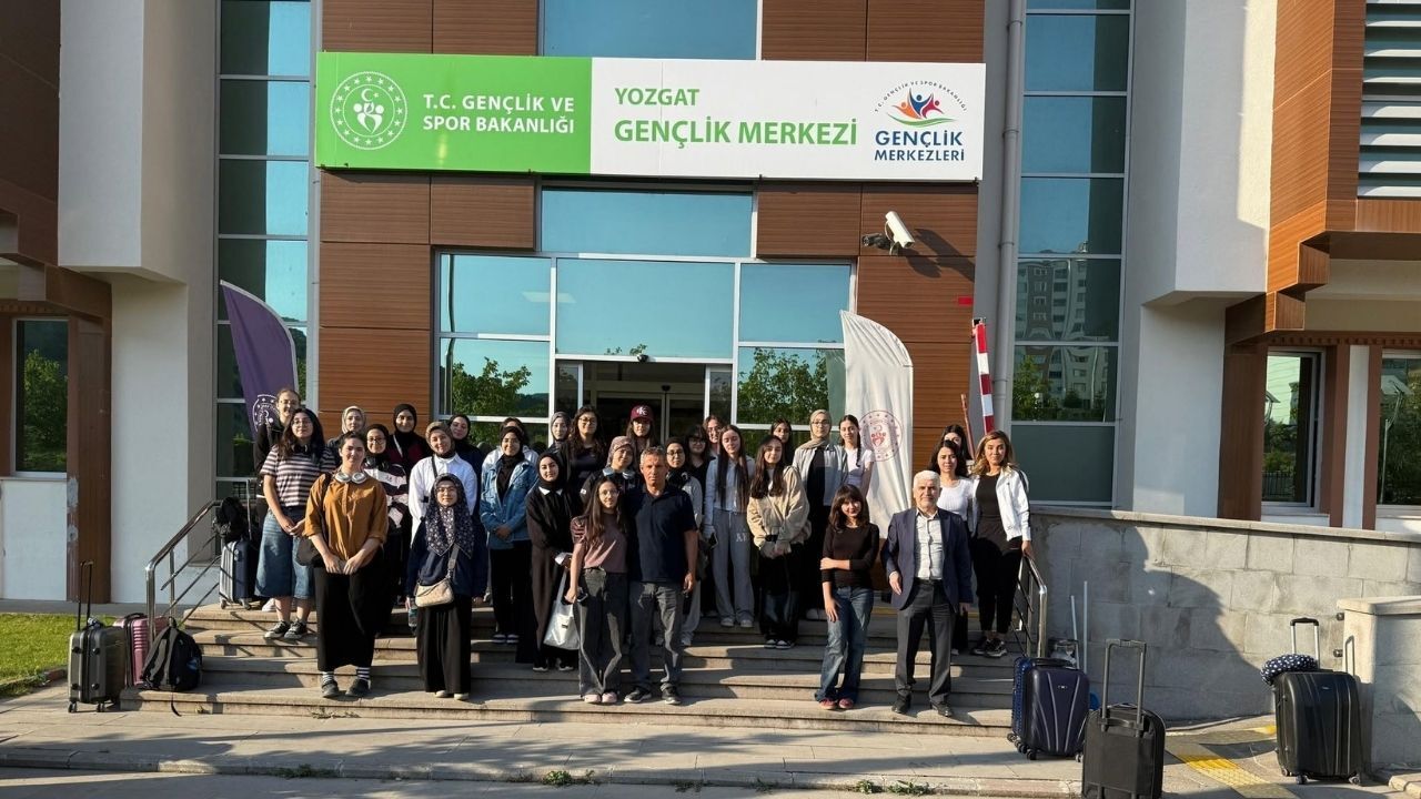 Yozgatlı gençler Kastamonu Yolkonak Gençlik Kampı'na uğurlandı