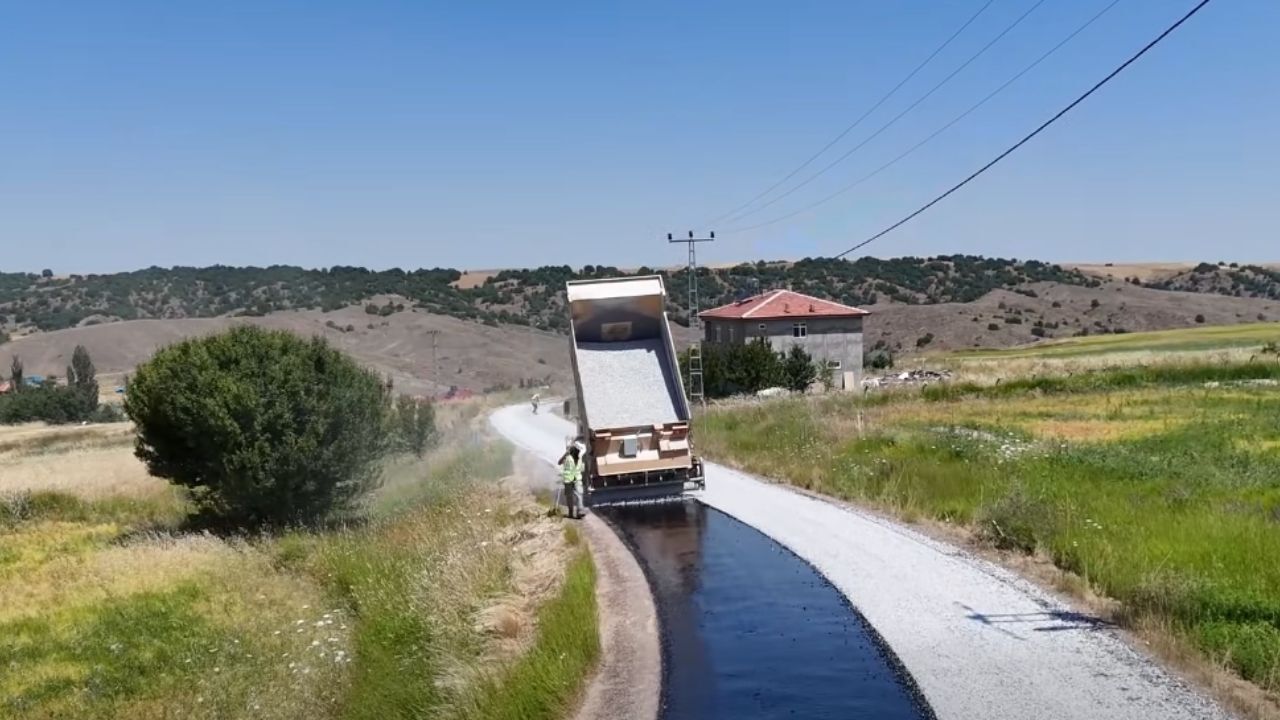 Yozgat'ta bir grup köy yolu daha modern ulaşıma kavuştu