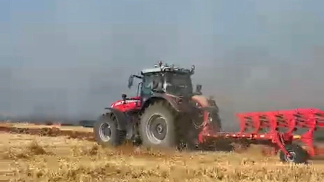 Tarım arazisindeki anız yangını büyümeden söndürüldü