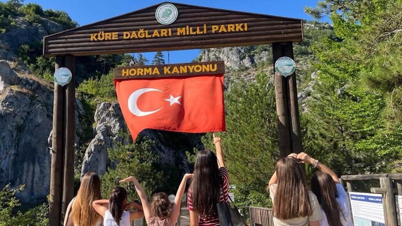 Yozgat’taki koruma altındaki çocuklar Kastamonu’yu gezdi