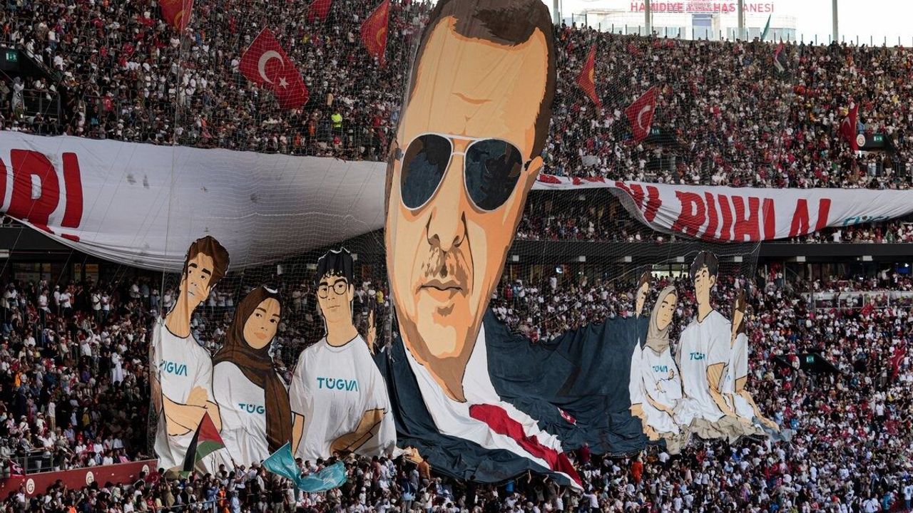 Erdoğan'ın katıldığı TÜGVA finalinde Yozgatlı gençler yer aldı