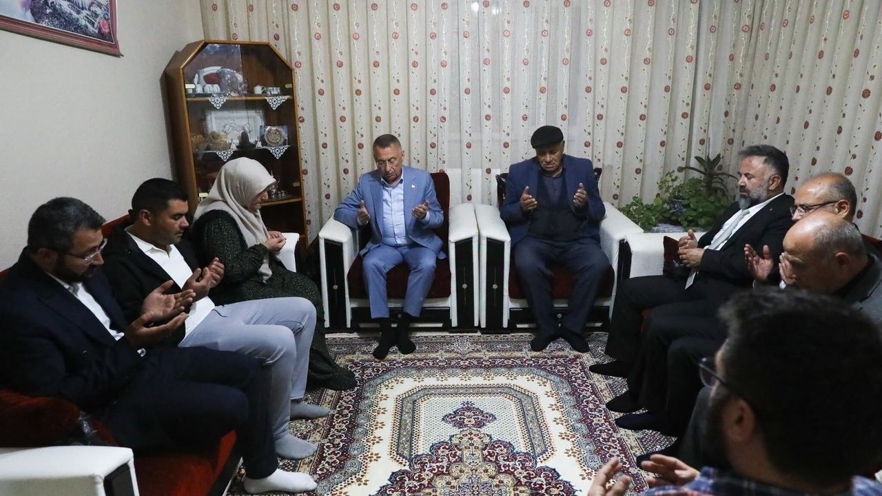 Fuat Oktay, Yozgat'ta Seyit Canbaş'ın ailesine taziye ziyaretinde bulundu