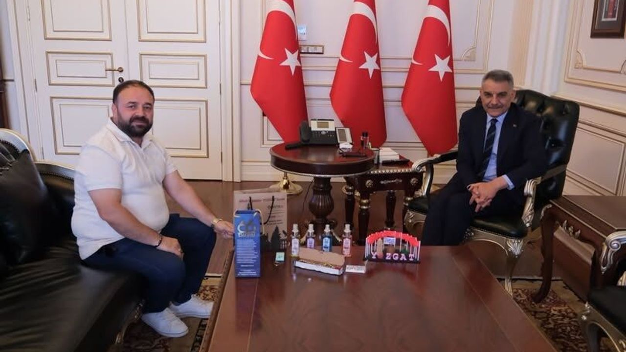 66 Yozgat Hediyelik Eşya firma sahibinden Vali Özkan'a ziyaret