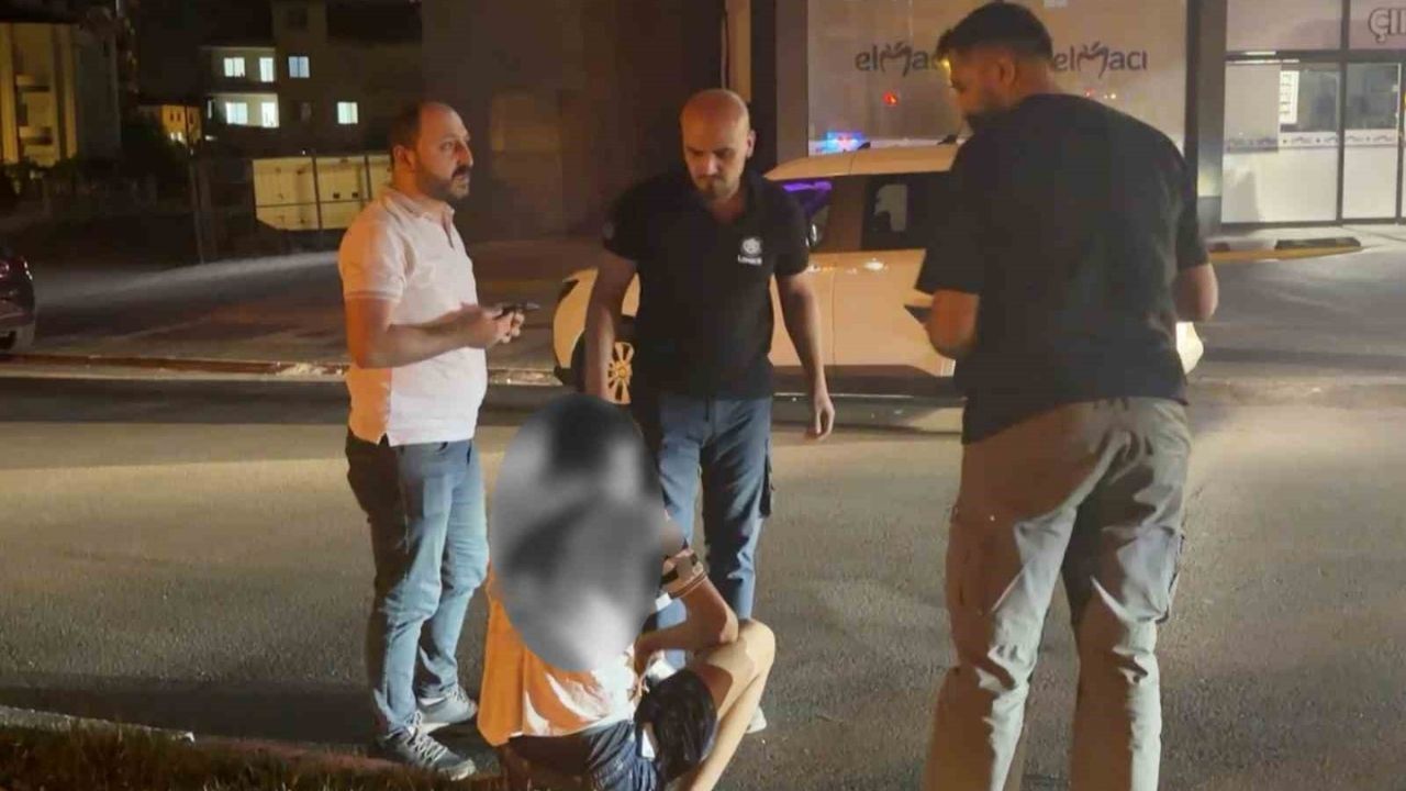 17 yaşındaki çocuk arkadaşı tarafından bıçaklandı