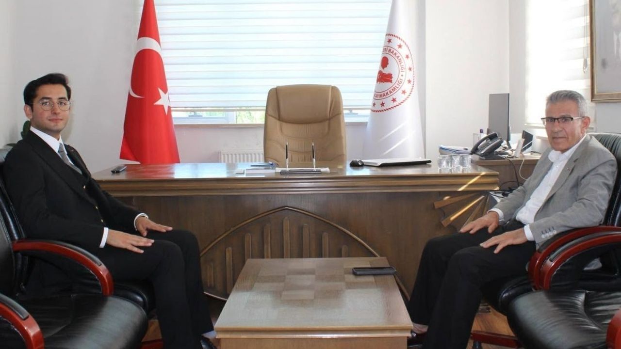 Danıştay Üyesi Özbek'ten Kadışehri Kaymakamı Özel'e hayırlı olsun ziyareti