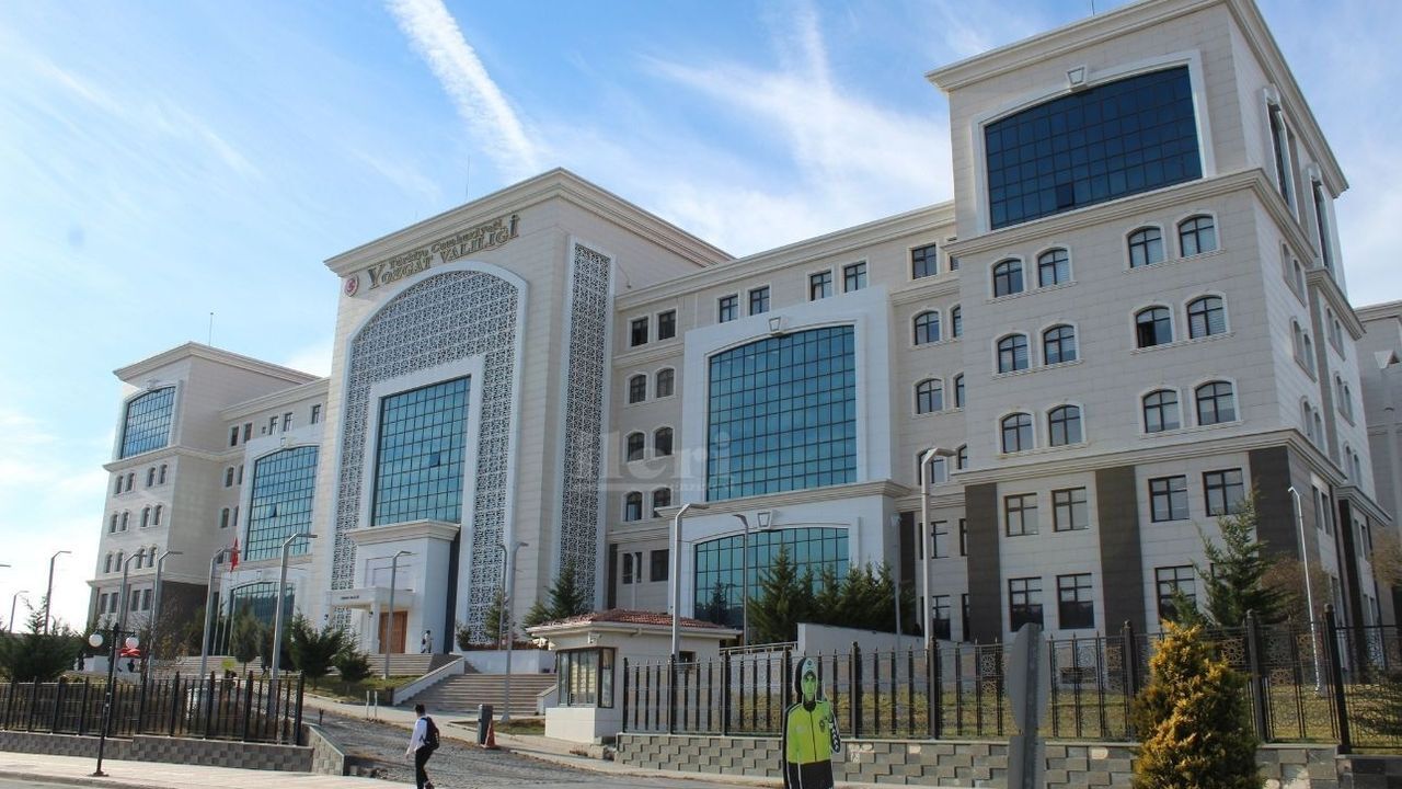 Yozgat Valisi toplantıya çağrıldı