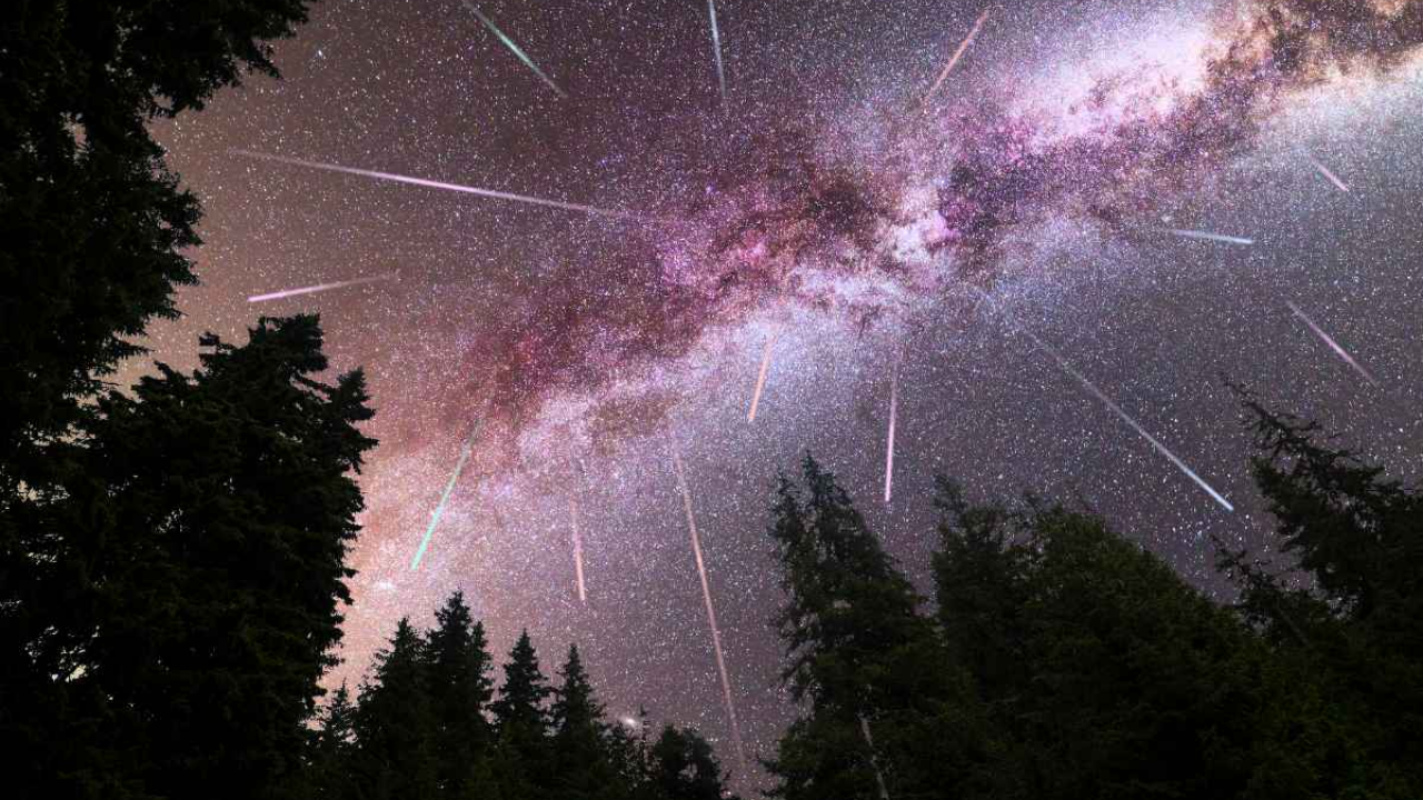 Perseid meteor yağmuru başlıyor: Gökyüzünde görsel şölen yaşanacak