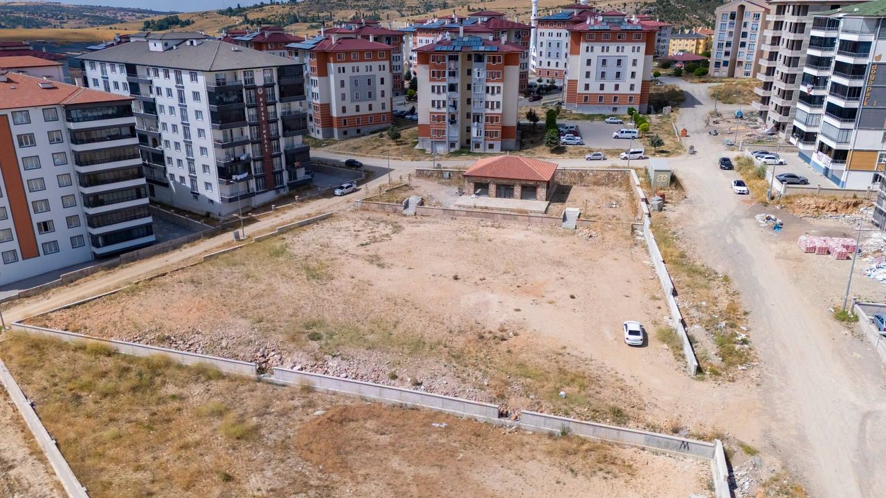 Akdağmadeni’nde 100. Yıl Spor Kompleksi için çalışmalar başlıyor