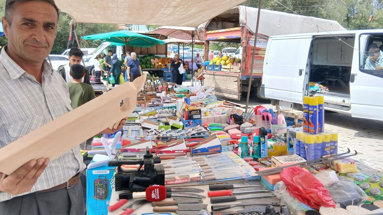 Yozgat'ın “Okur Pazarcı”sı 130 çeşit ürünle vatandaşlara hizmet veriyor