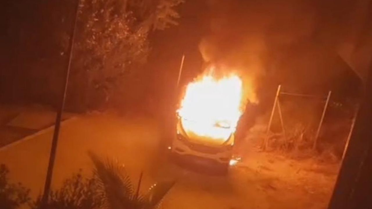 Boşanma davası sonrası dehşet: Villasını ve aracını ateşe verdi, hayatını kaybetti