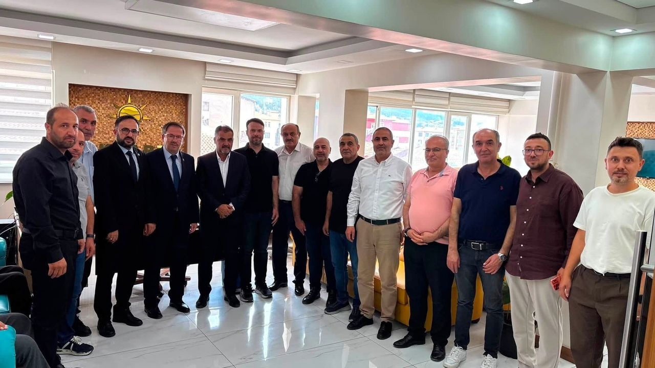 Memur-Sen heyetinden AK Parti Yozgat teşkilatına 25. yıl ziyareti
