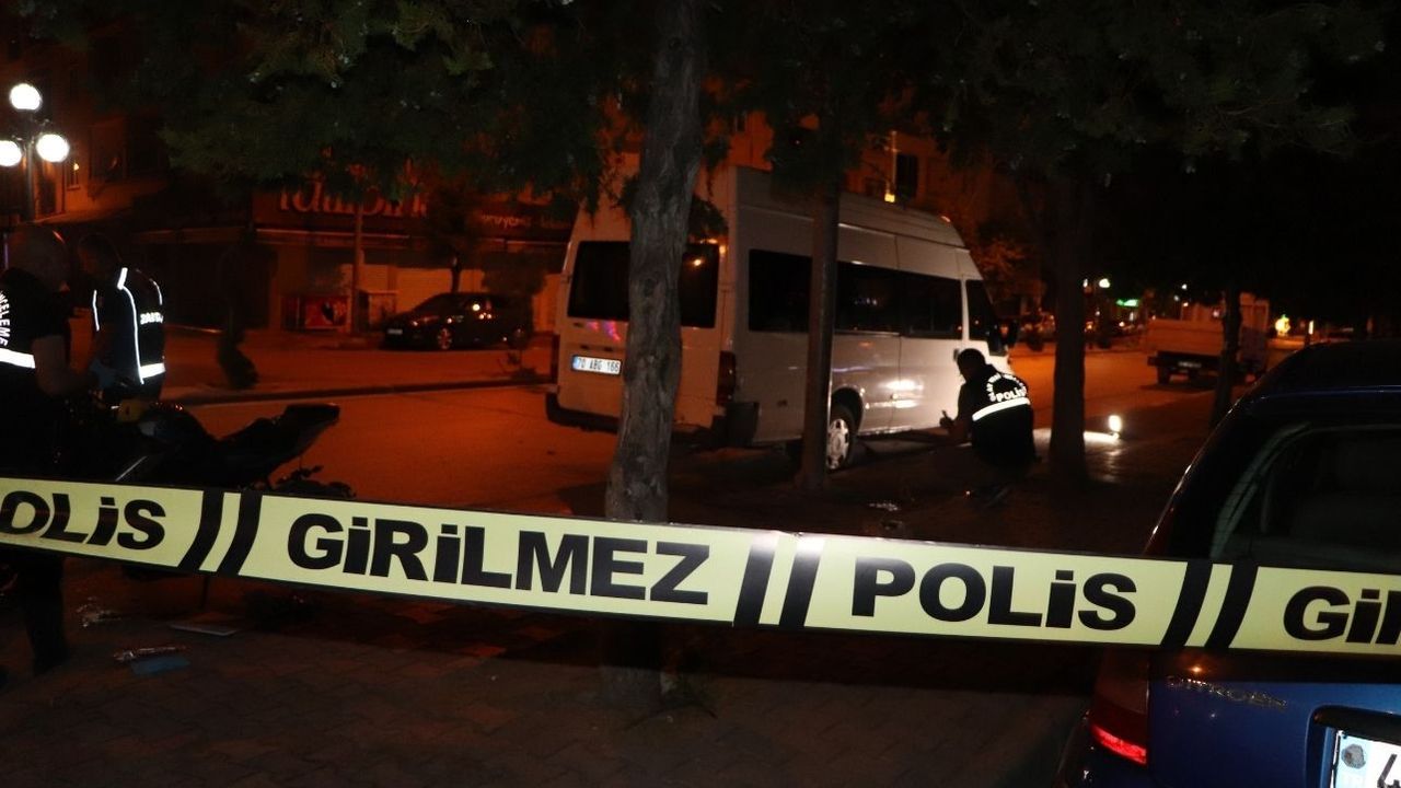 Adam evinde ölü bulundu