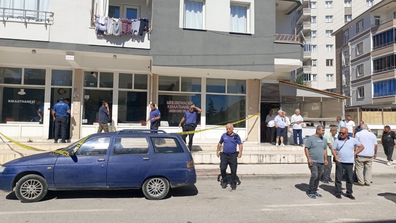 Kahvehanede tartışma kanlı bitti! 1 ölü, 1 yaralı