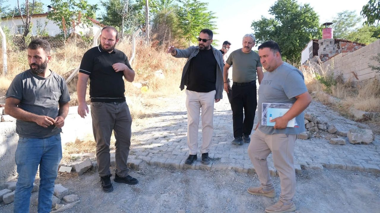 Sorgun’da yollar yenileniyor: Başkan Ekinci çalışmaları inceledi