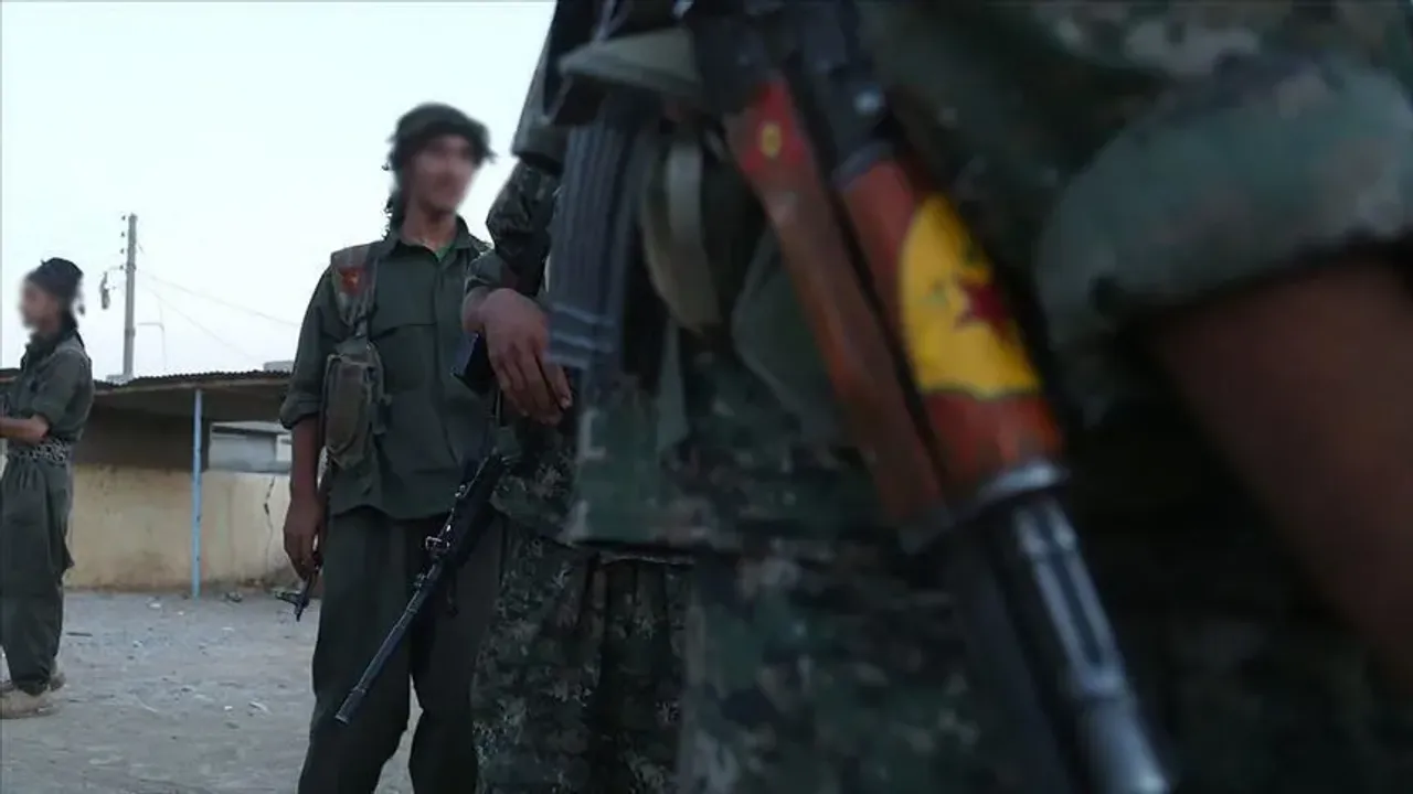 YPG kendisini feshettiğini duyurdu
