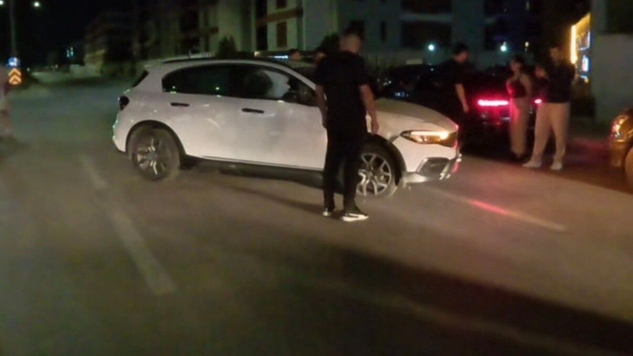 Otomobil ile motosiklet çarpıştı: 1 yaralı