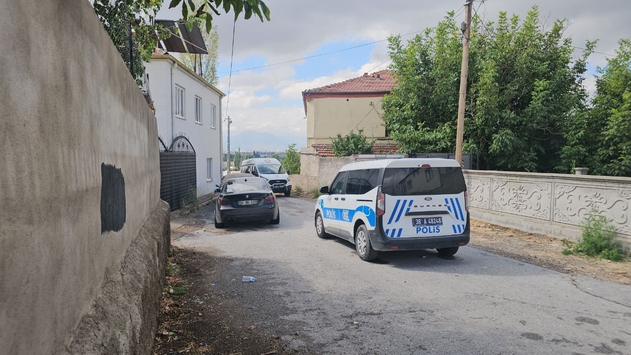 Evde çıkan tartışma kanlı bitti! Silahla ağır yaralandı