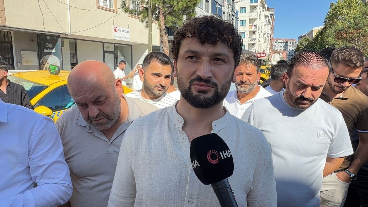Korsan taksicilik iddiasıyla çıkan bıçaklı kavgada 2 yaralı