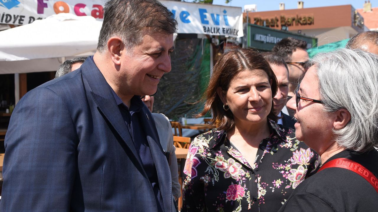 Saniye Bora Fıçı kimdir? Foça Belediye Başkanı Saniye Bora Fıçı nereli, kaç yaşında? Eşi ve çocukları kimdir?
