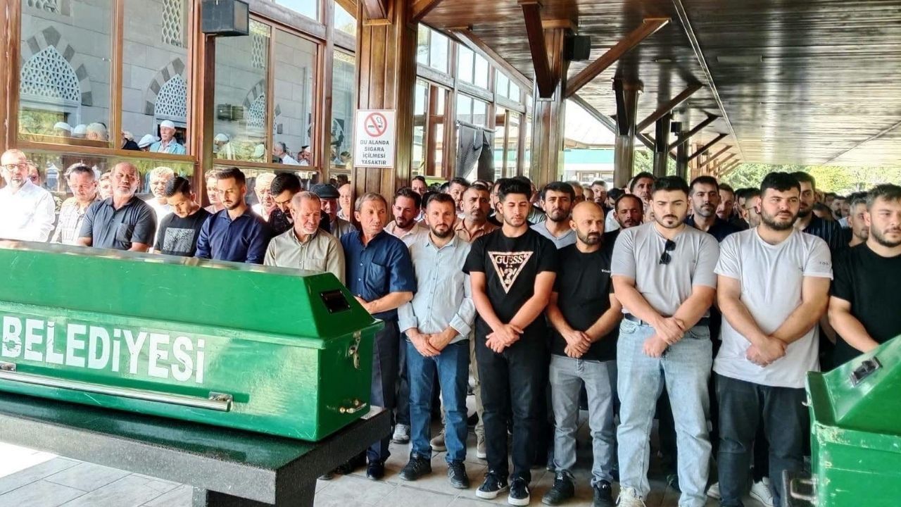 5’inci kattan düşen genç kız son yolculuğuna uğurlandı