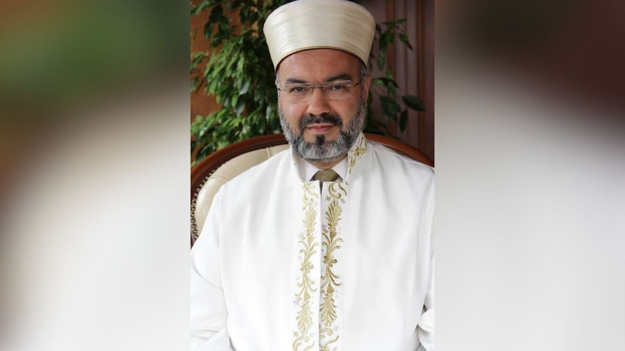 Mehmet Emin Ay kimdir? Prof. Dr. Mehmet Emin Ay kaç yaşında, nereli, ne iş yapıyor?