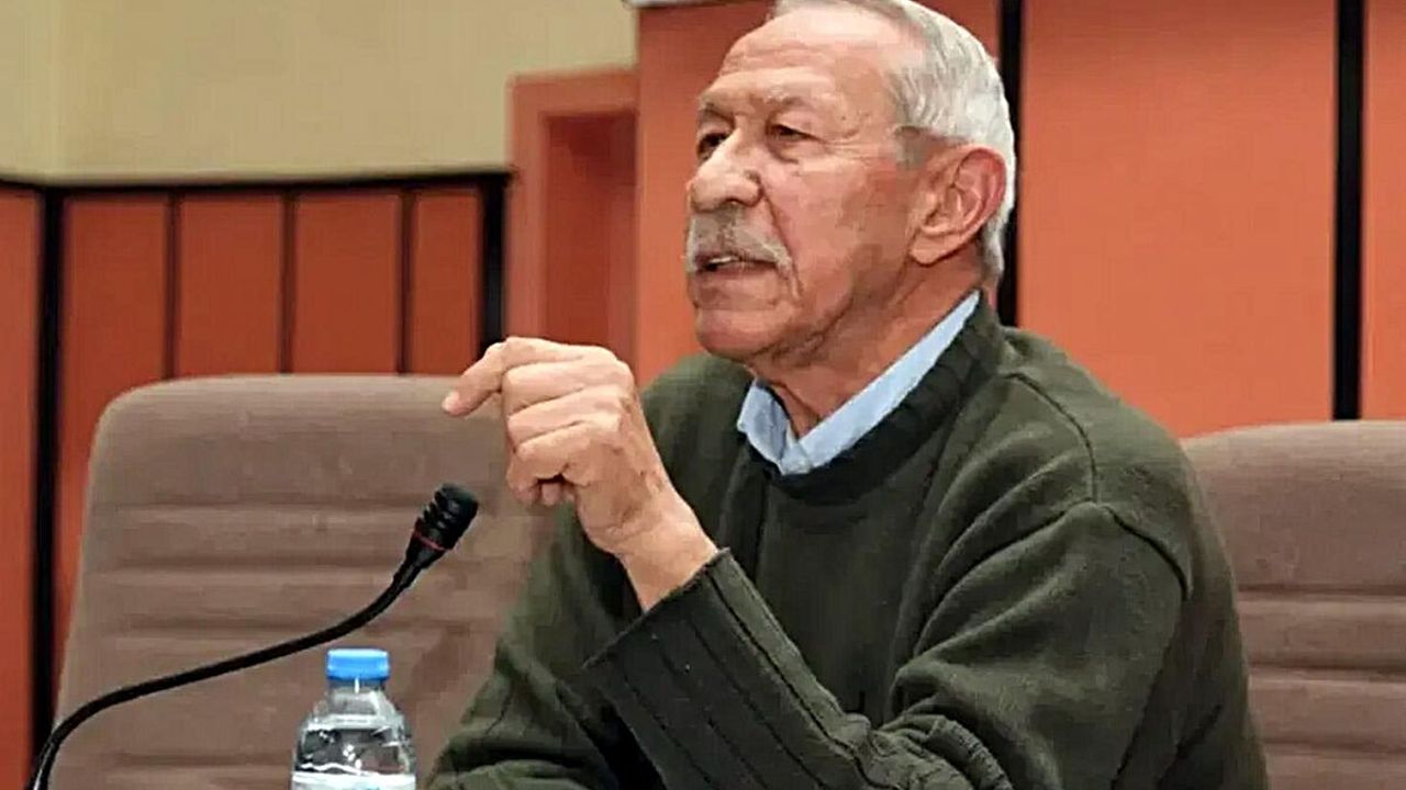Prof. Dr. Uğur Ersoy kimdir? Prof. Dr. Uğur Ersoy kaç yaşında vefat etti, akademik kariyeri ve kitapları nelerdir?