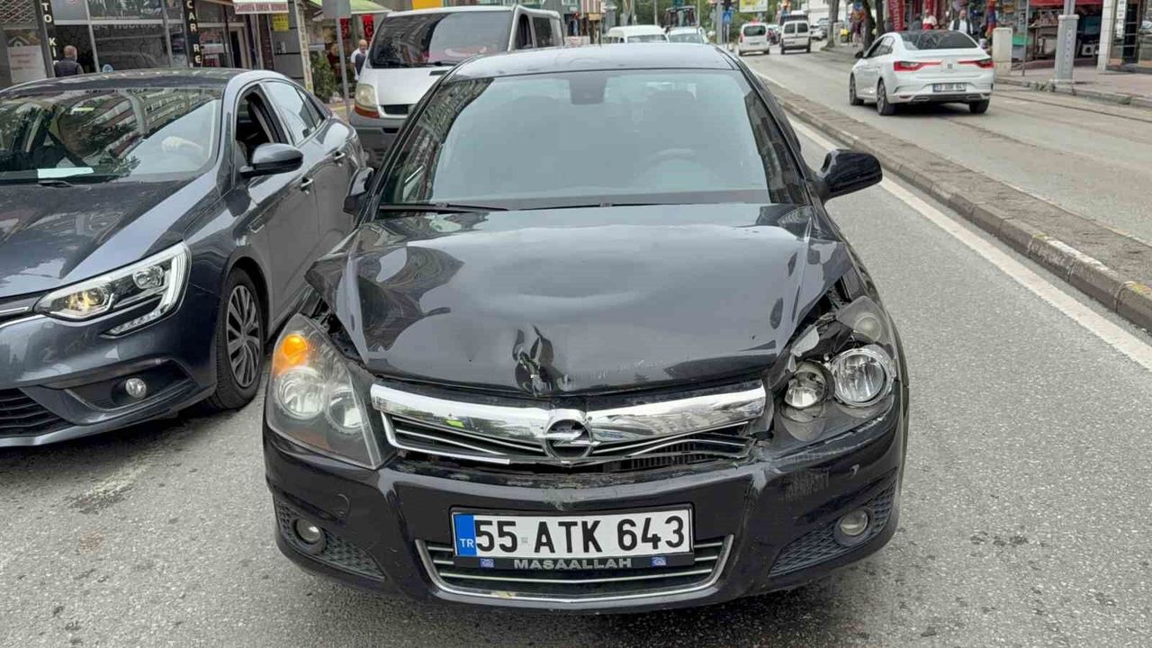 İki otomobilin çarpışması sonucu 1 kişi yaralandı