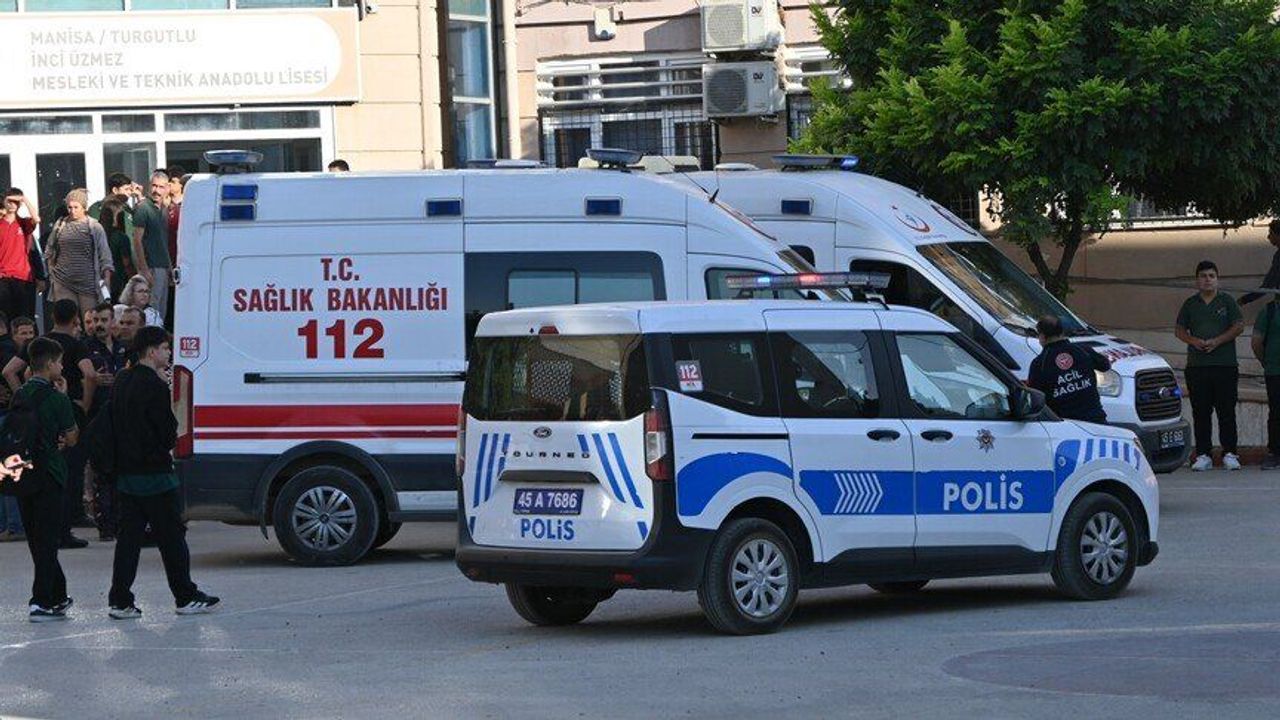 Manisa’da okul yakınındaki saldırıda 10 şüpheli adliyeye sevk edildi