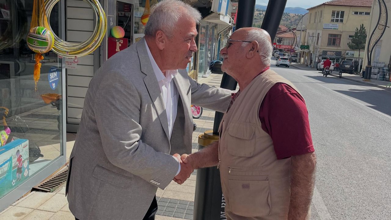 Yeni Parti Yozgat İl Başkanı Yaşar, Çayıralan’da esnafı dinledi