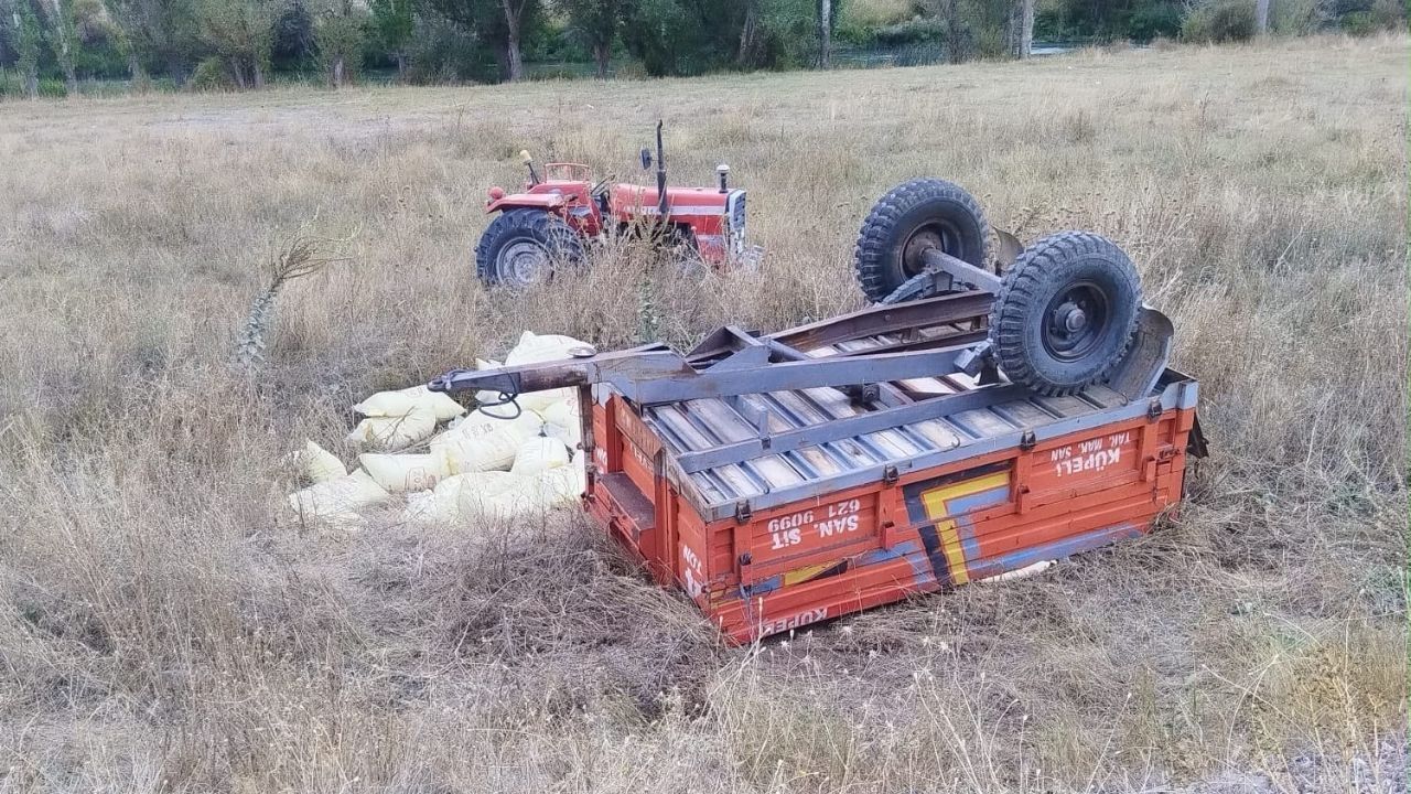 Kontrolden çıkan traktör şarampole devrildi: Sürücü hayatını kaybetti