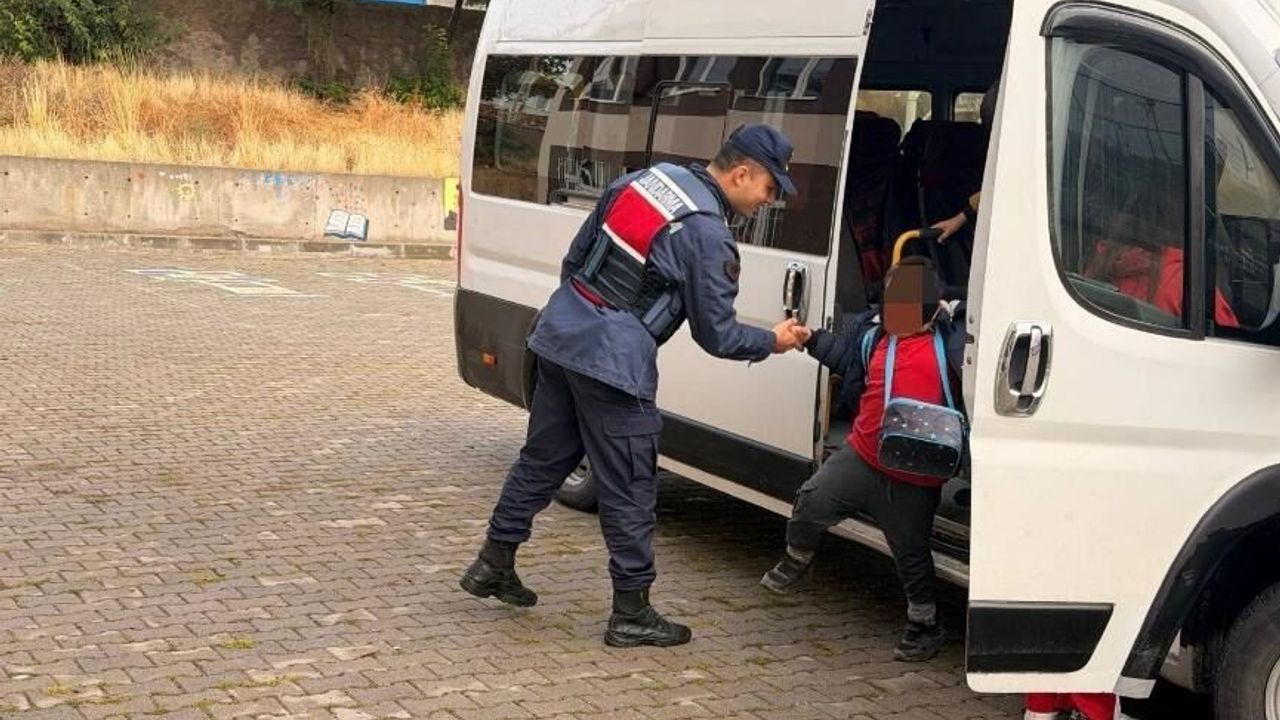 Yozgat’ta okul çevrelerinde jandarmadan güvenlik denetimi