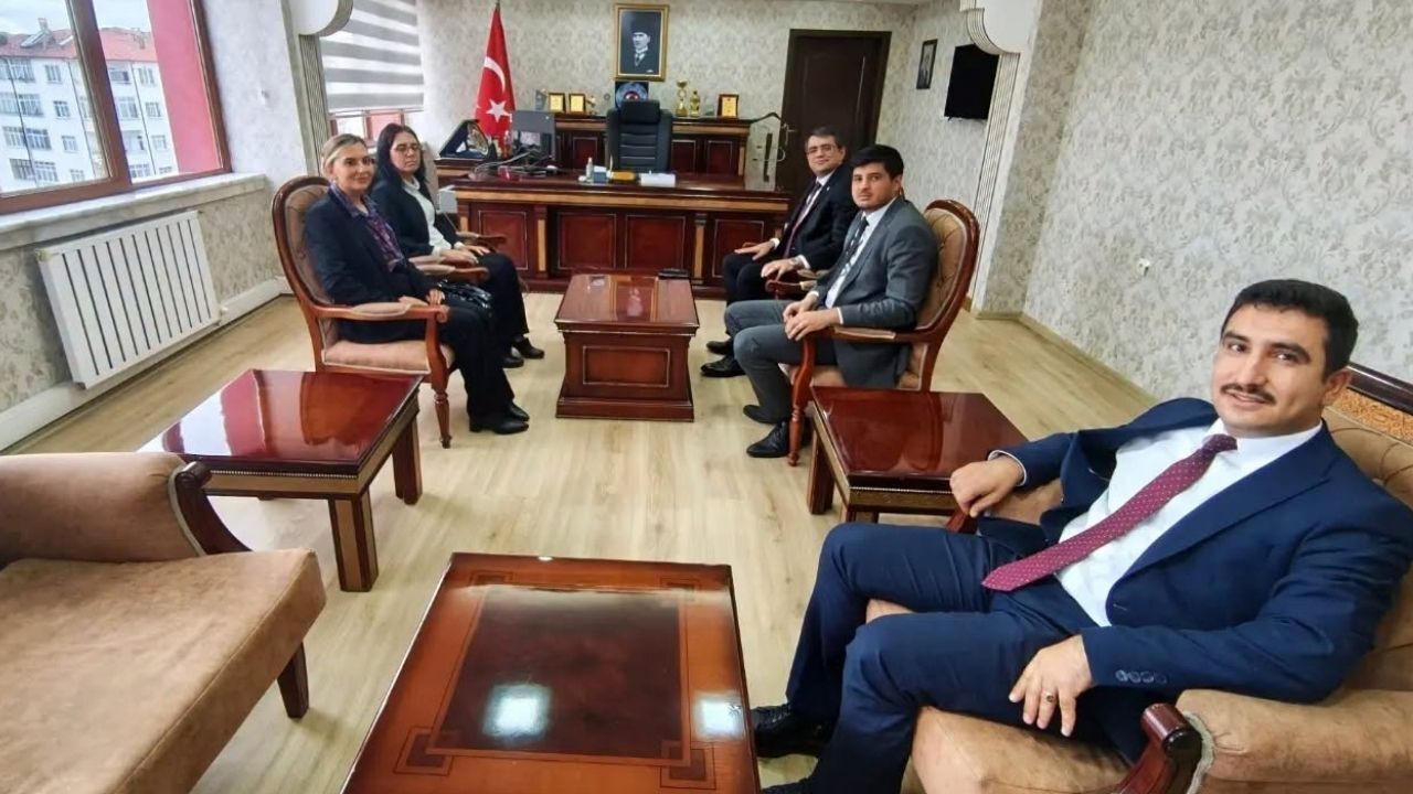 Akdağmadeni’nde Cumhuriyet savcılarından Kaymakam Kaymakçı’ya ziyaret