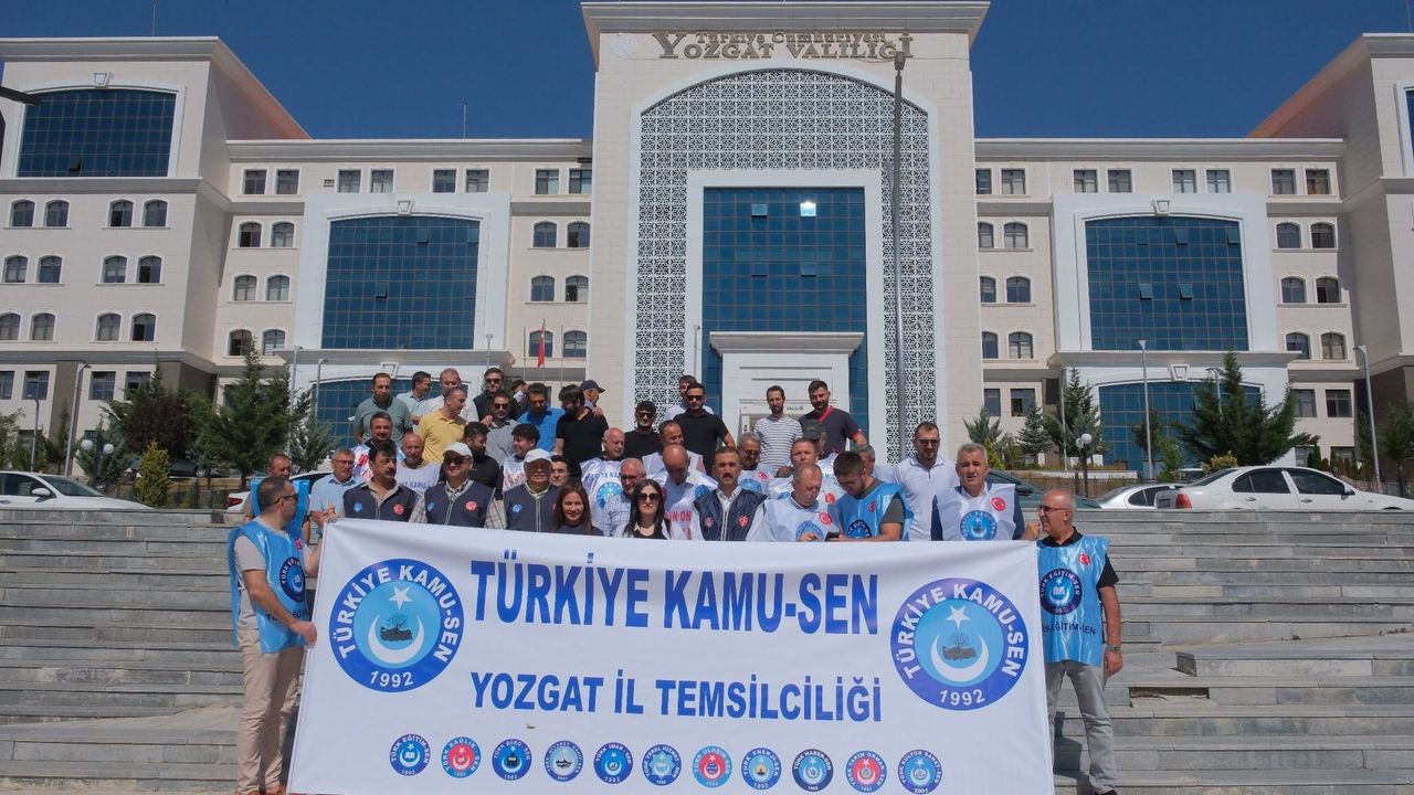Türkiye Kamu Sen Yozgat İl Başkanı Hacı Turan Başkal: ‘Maaşlar yeniden değerlendirilmeli’