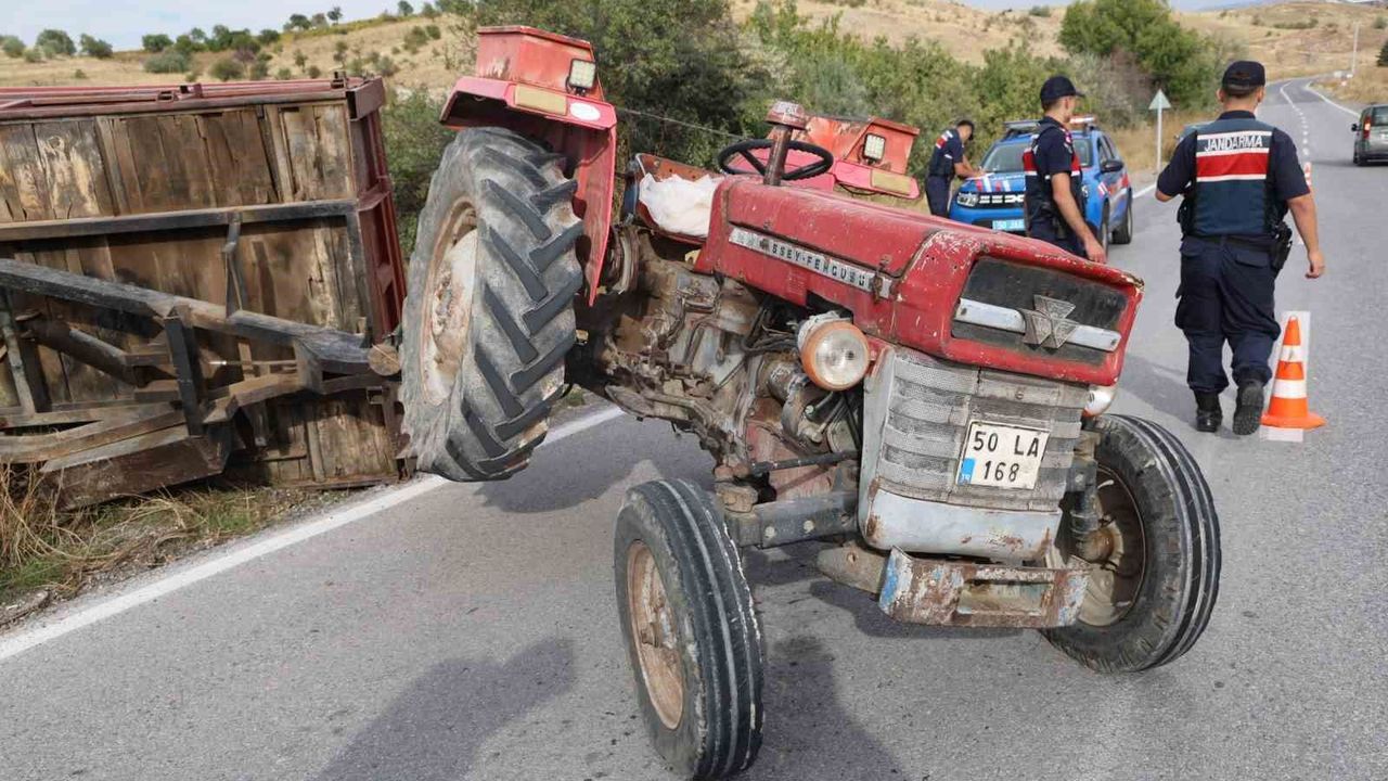 Traktör kazası: 2'si çocuk, 3 yaralı
